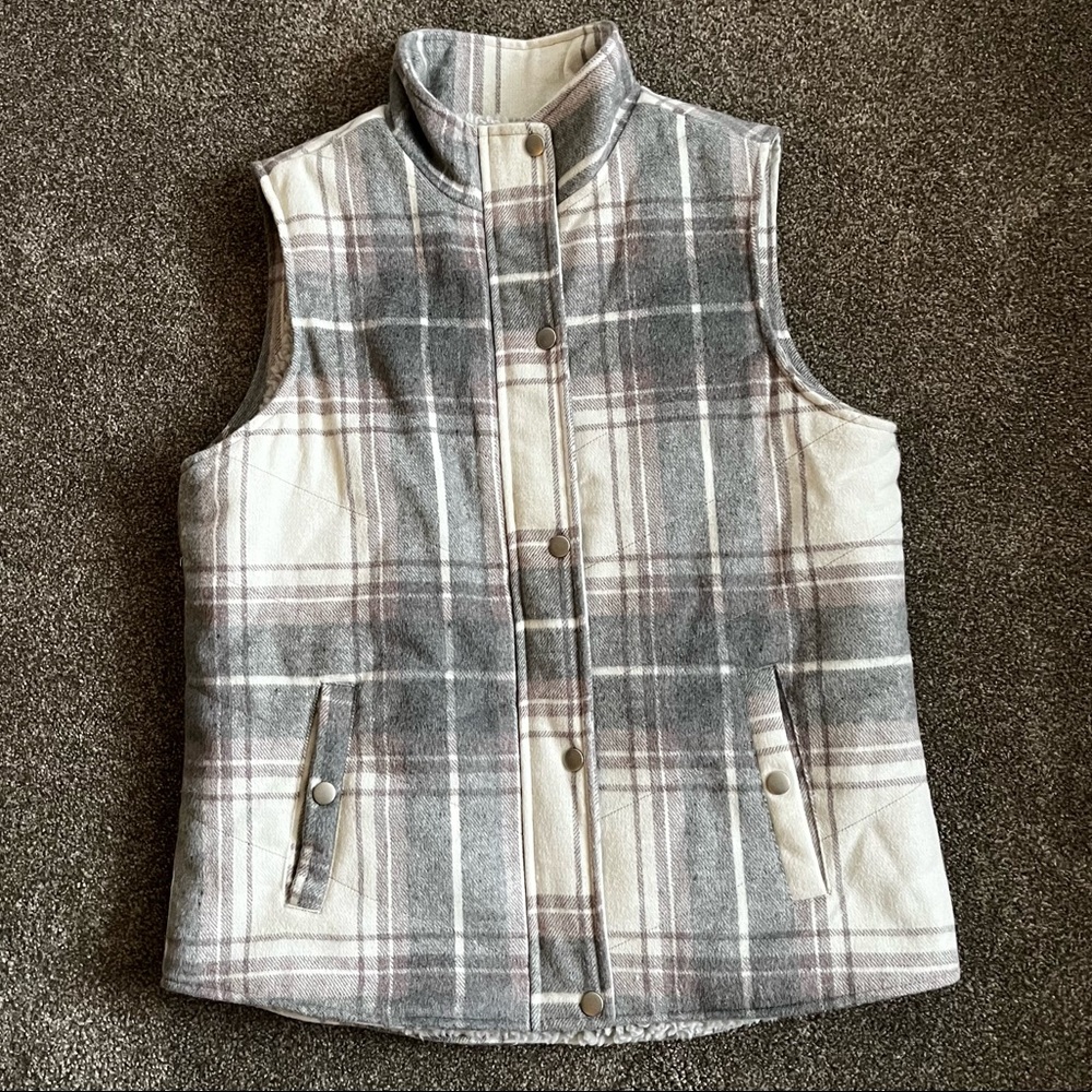 Francesca's Harper Heritage Flannel Vest NWT